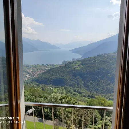 Casa Edera, For 5 Persons Apartment Livo (Lombardy)