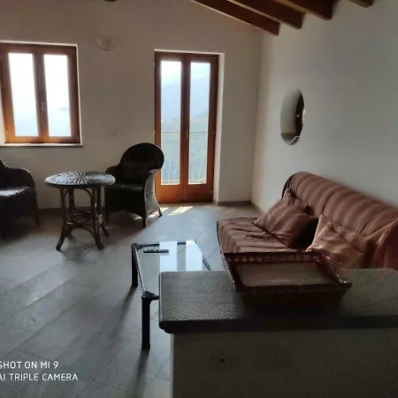 Casa Edera, For 5 Persons *